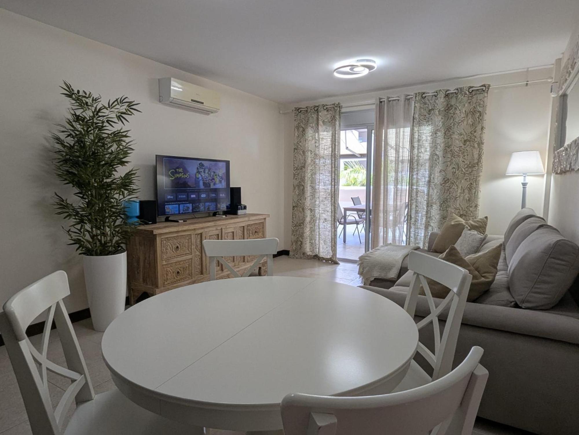 Cozy Apartment In Playa Paraiso Costa Adeje  Kültér fotó